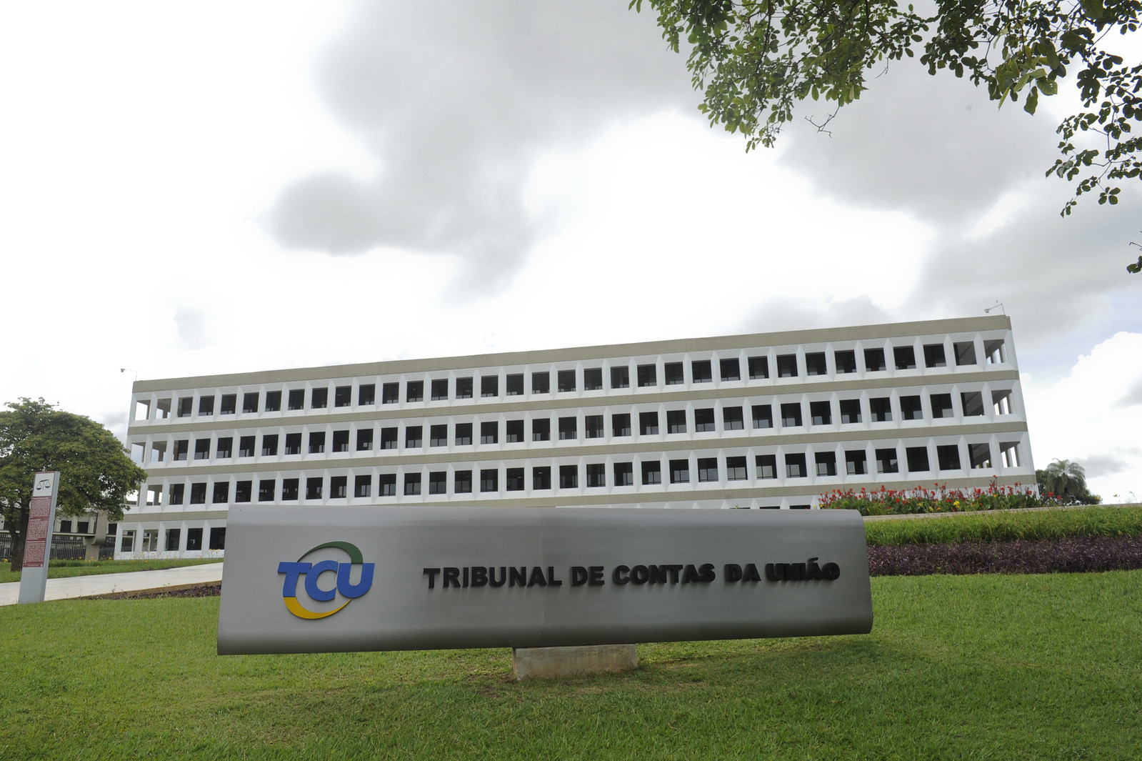 TCU exclui responsabilidade de ex-secretários de Habitação e ex-prefeitos de Goiânia em obra habitacional