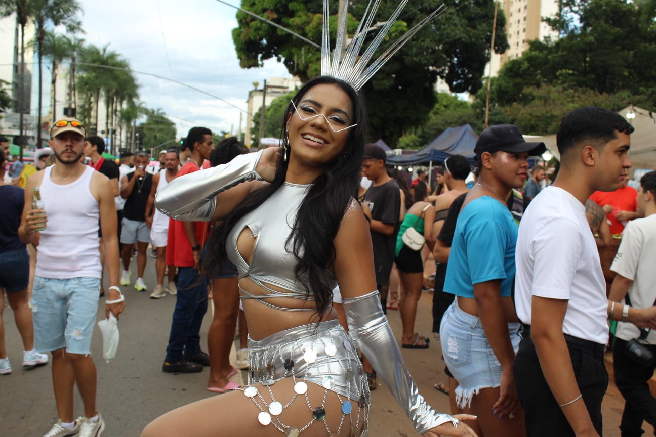 Bloco do Esquenta LGBT+ celebra uma década de resistência no carnaval de Goiânia