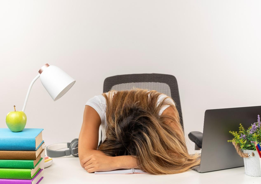 Esgotamento pós-folia: Por que o cérebro parece “travar” após o carnaval?