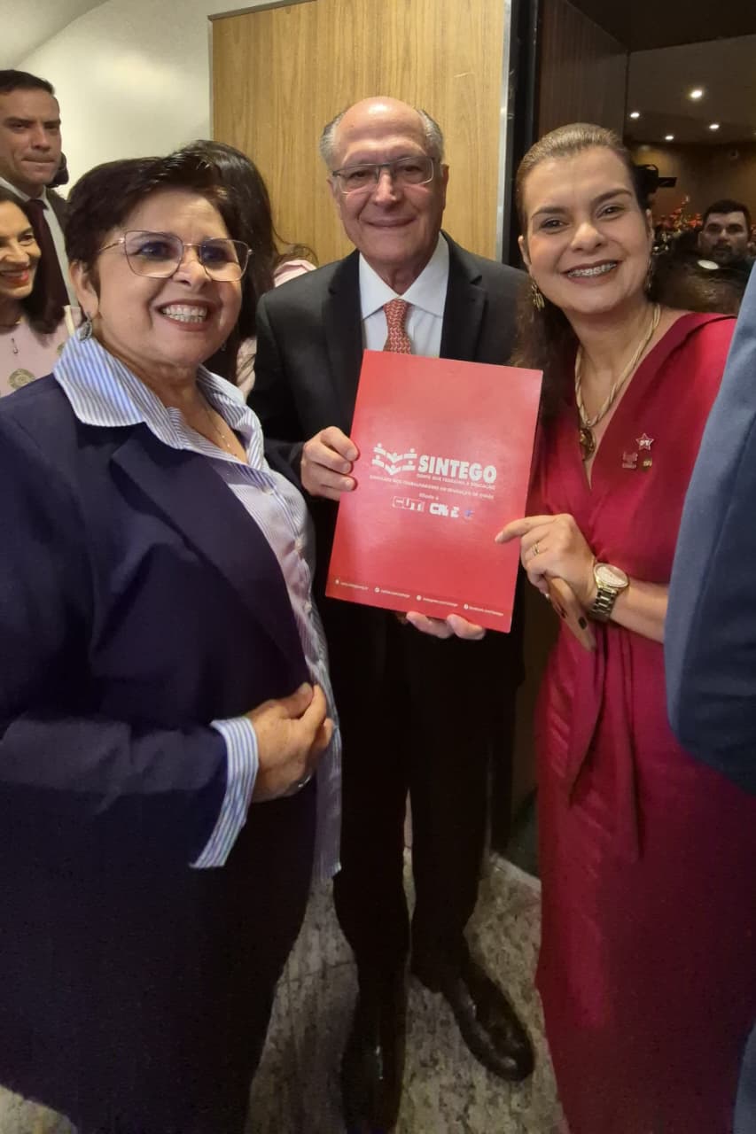 Vereadora Ludmylla Morais reforça luta pelo Plano de Carreira dos Administrativos da Educação em Goiânia