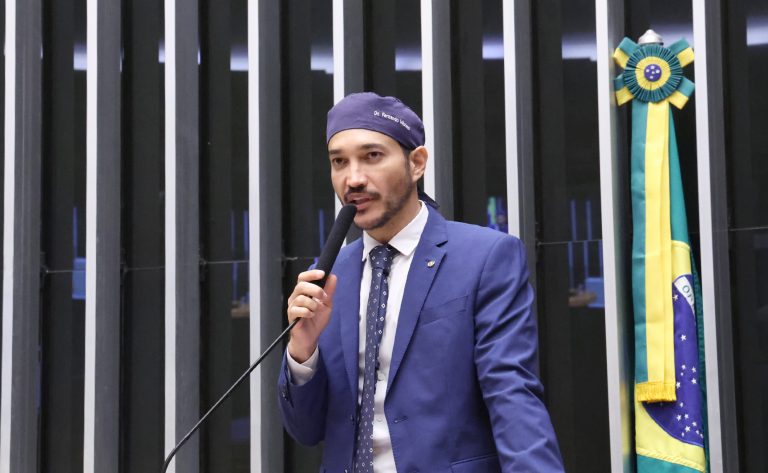 Câmara aprova novas regras para internação de adolescentes usuários de drogas em situação de risco