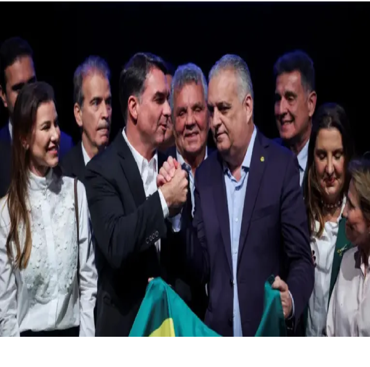 Emenda de vice de Flávio Bolsonaro integra lista de repasses suspeitos enviados por Dino à Polícia Federal