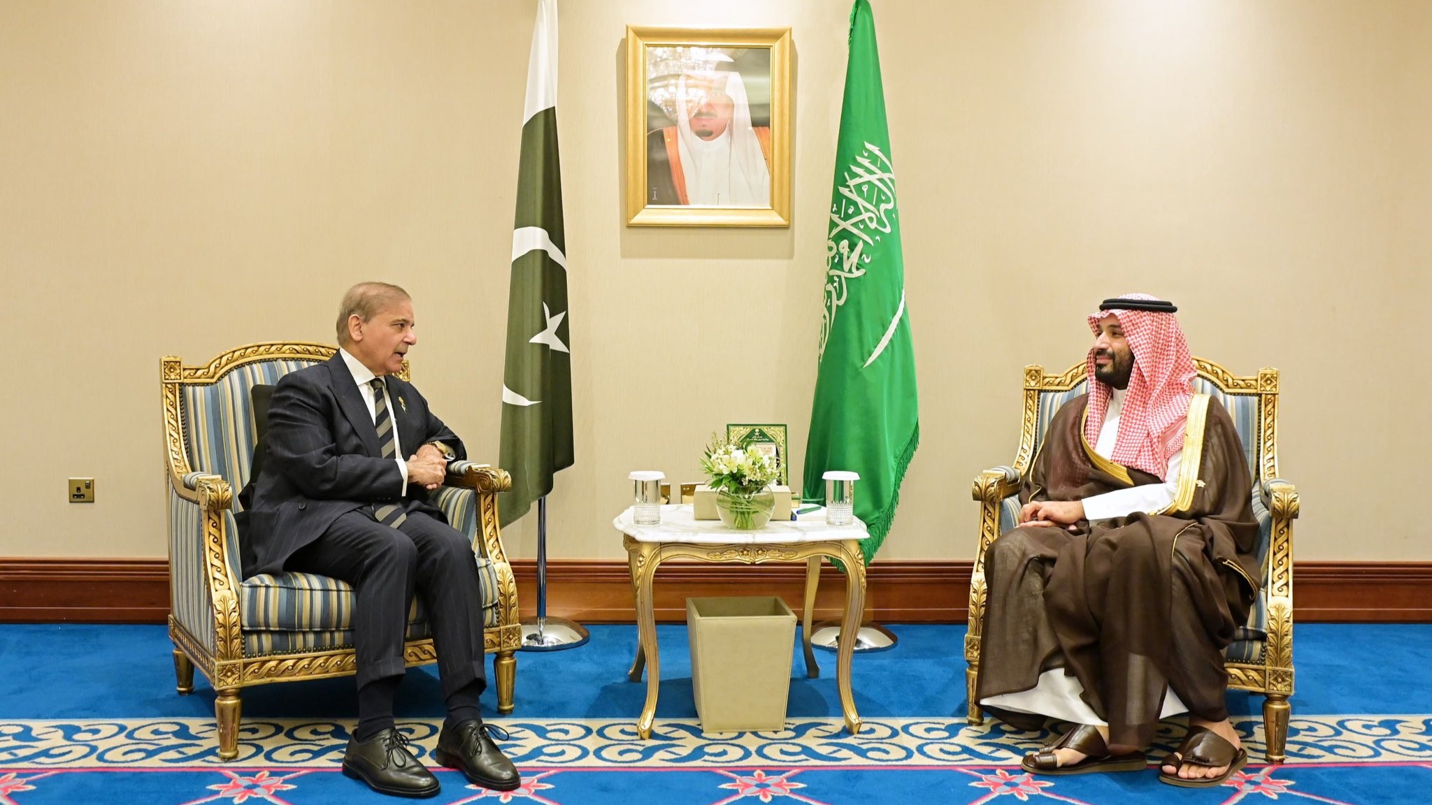 Arábia Saudita, Turquia e Paquistão firmam pacto de defesa mútua em meio à escalada da tensão no Oriente Médio