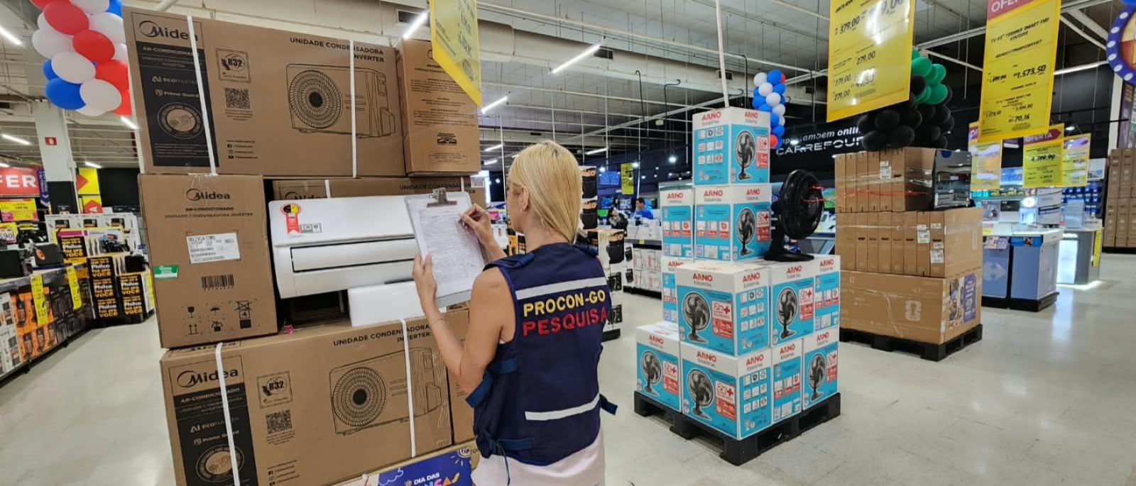 Procon Goiás aponta variação de até 134% em preços de produtos para o calor