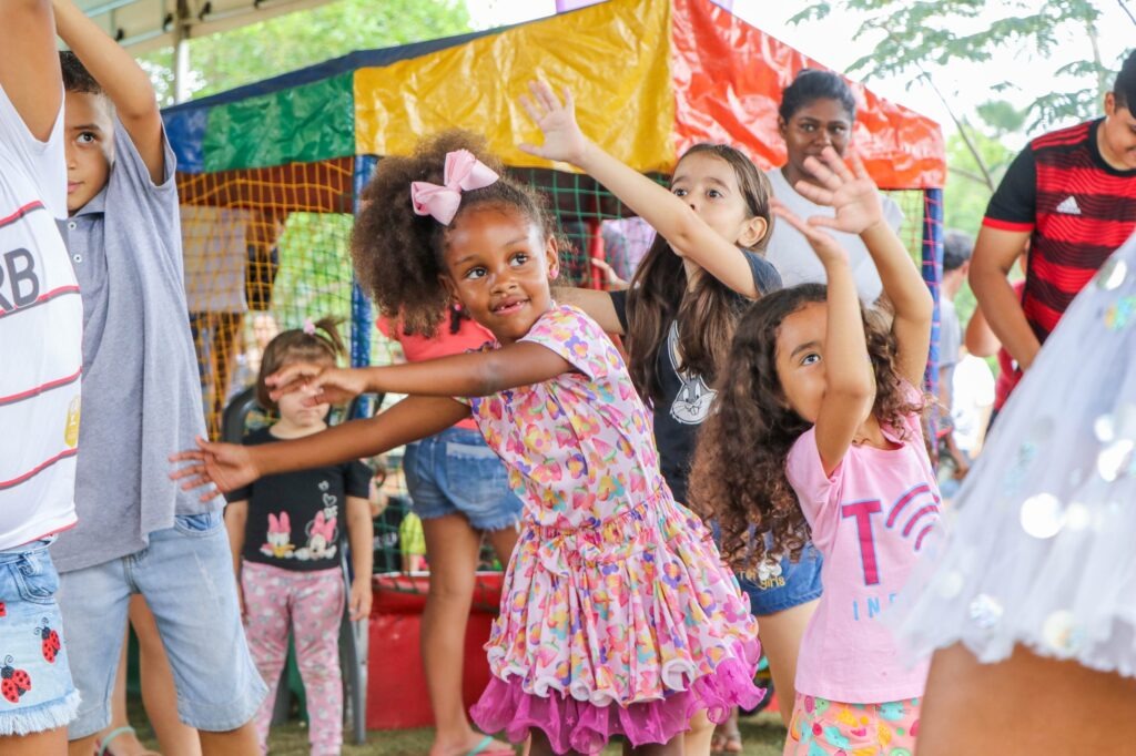 De carrossel a apresentação artística: confira as atrações da Vila das Crianças 2026