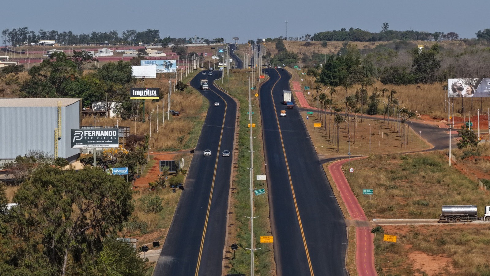 Governo de Goiás inicia restauração de novo trecho da GO-020 no período noturno